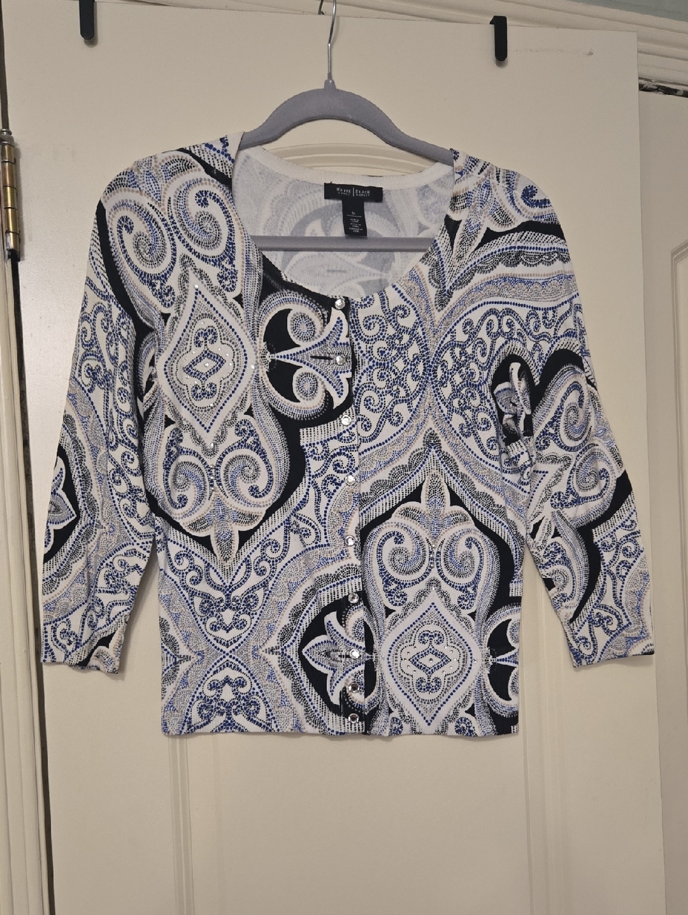 Dana Buchman White, Blue & Black Paisley Scoop Neck Long Sleeve Top